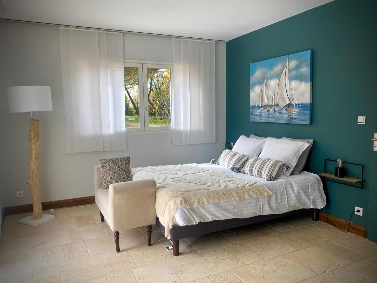 Le Logis De La Brumanderie - Saintes Fontcouverte  Habitación foto