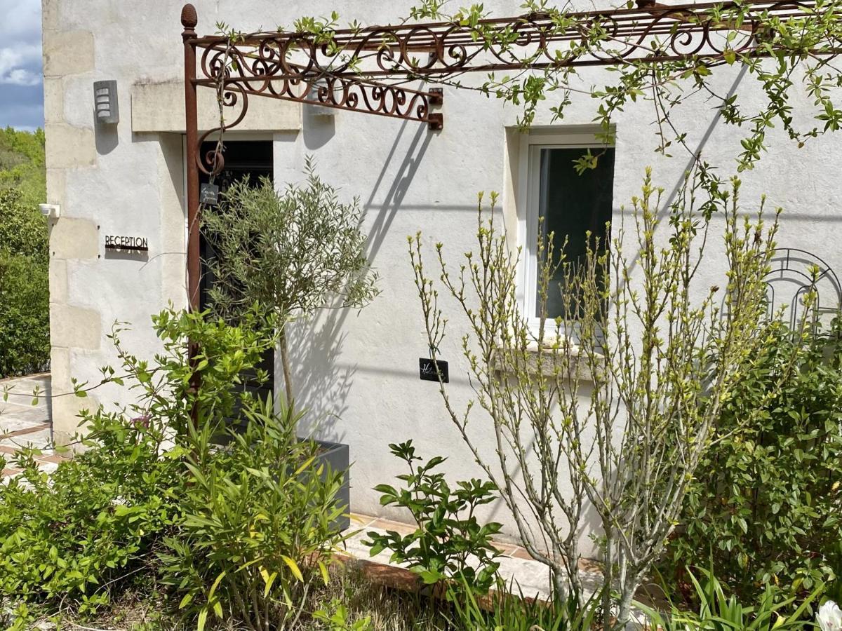 Le Logis De La Brumanderie - Saintes Fontcouverte  Exterior foto