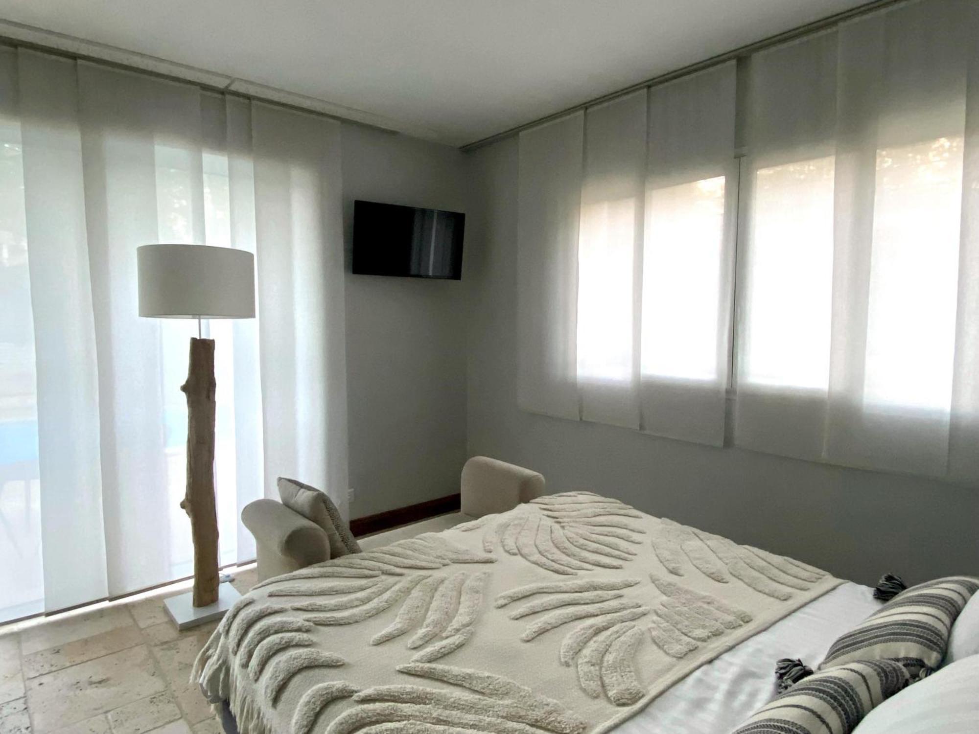 Le Logis De La Brumanderie - Saintes Fontcouverte  Habitación foto