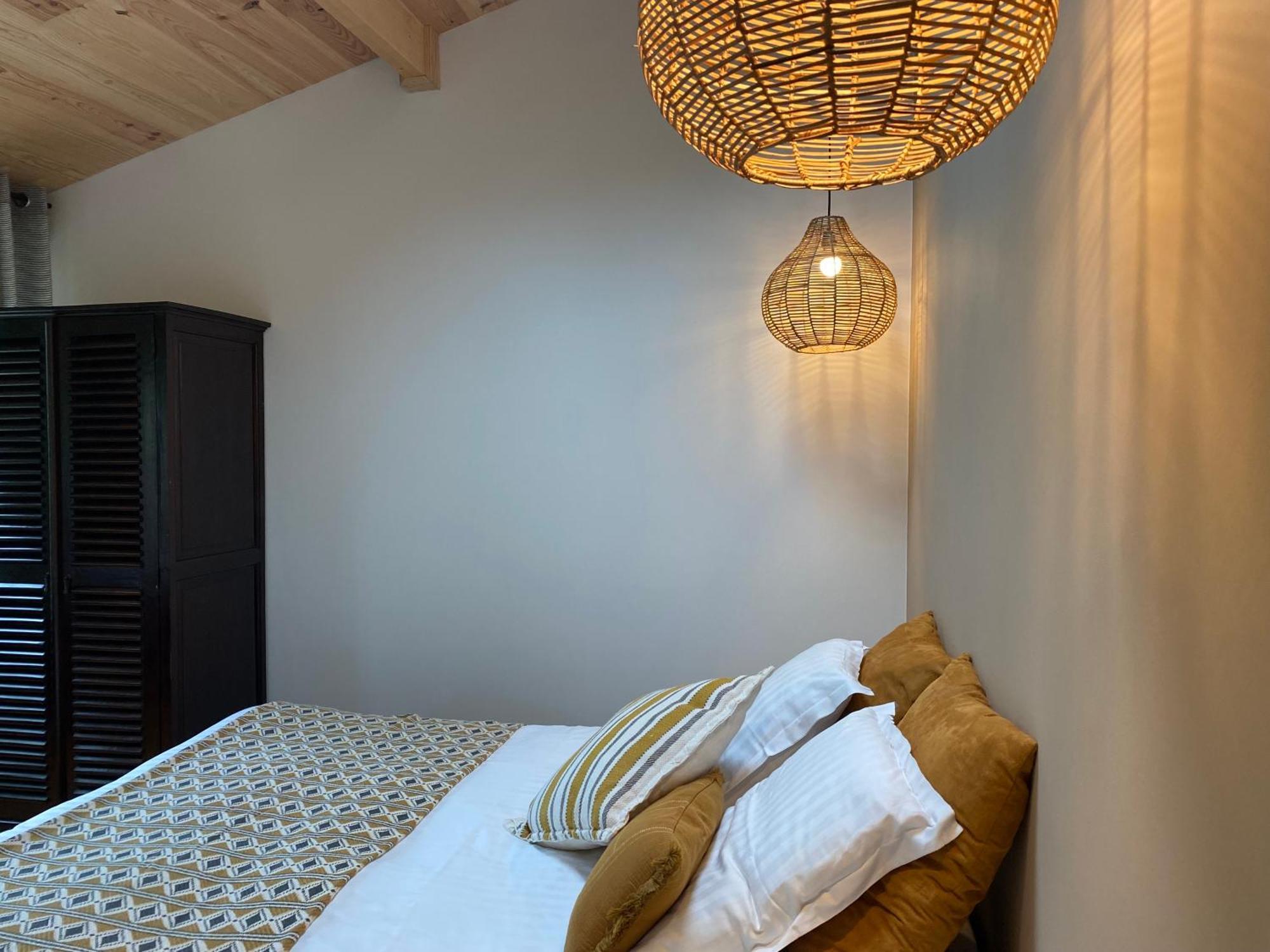 Le Logis De La Brumanderie - Saintes Fontcouverte  Habitación foto