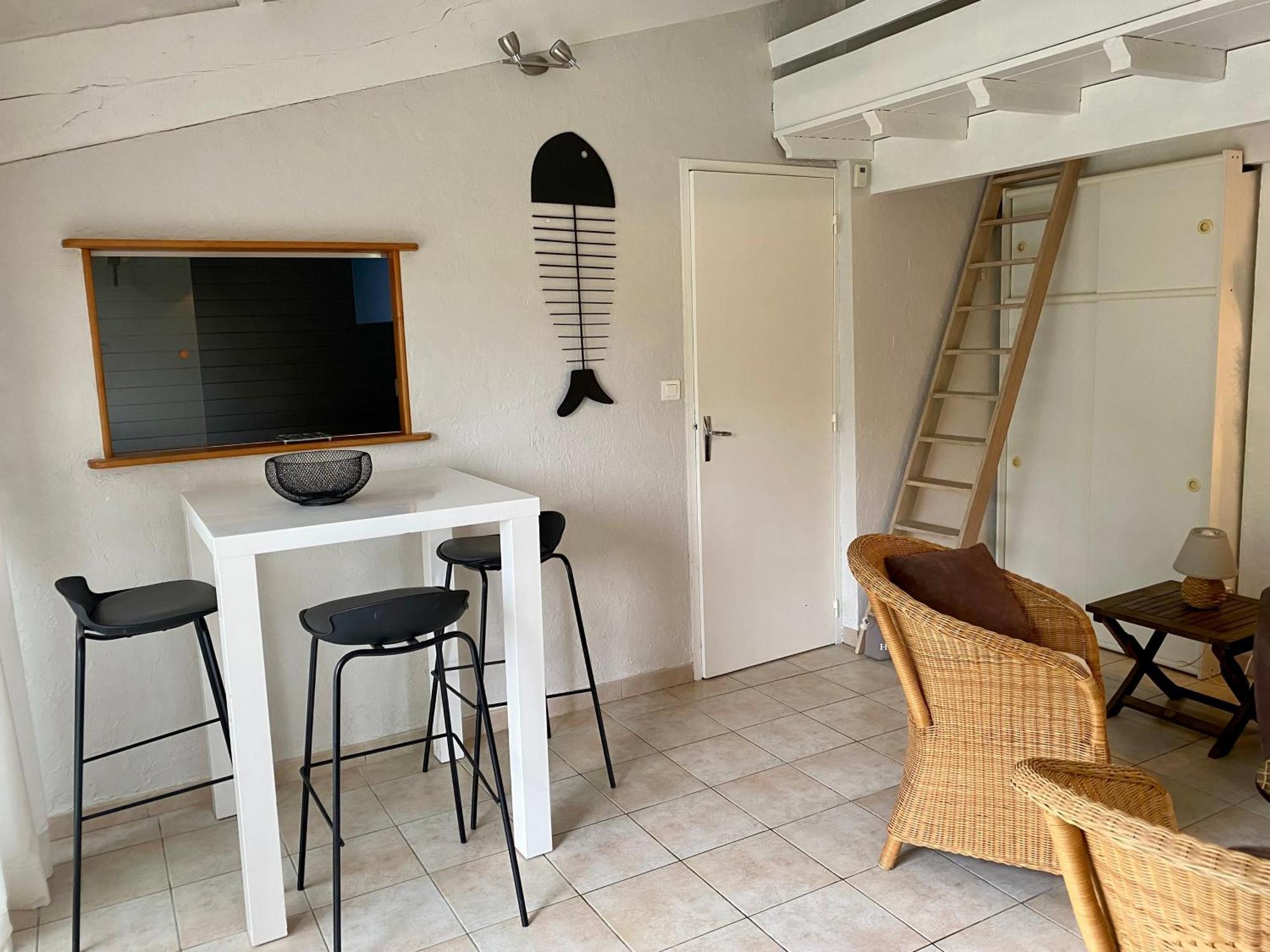 Le Logis De La Brumanderie - Saintes Fontcouverte  Habitación foto