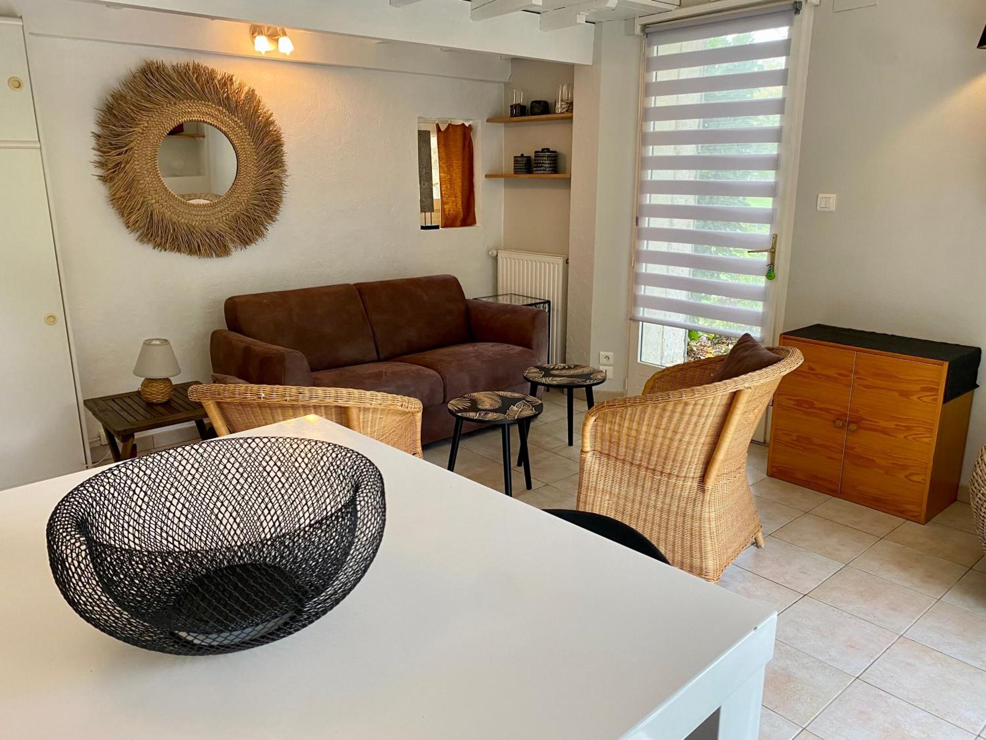 Le Logis De La Brumanderie - Saintes Fontcouverte  Habitación foto